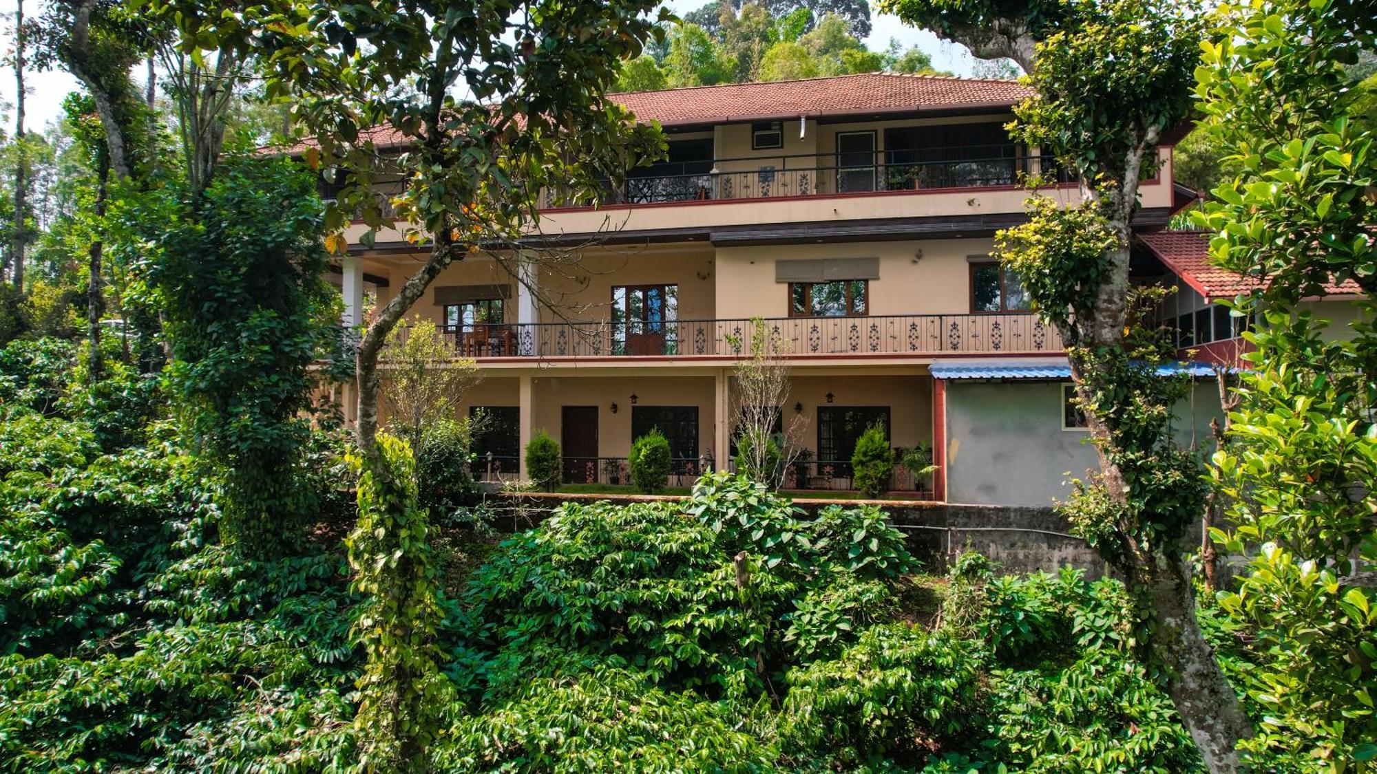 Kingmaker'S Plantation With River Stream Madikeri Buitenkant foto