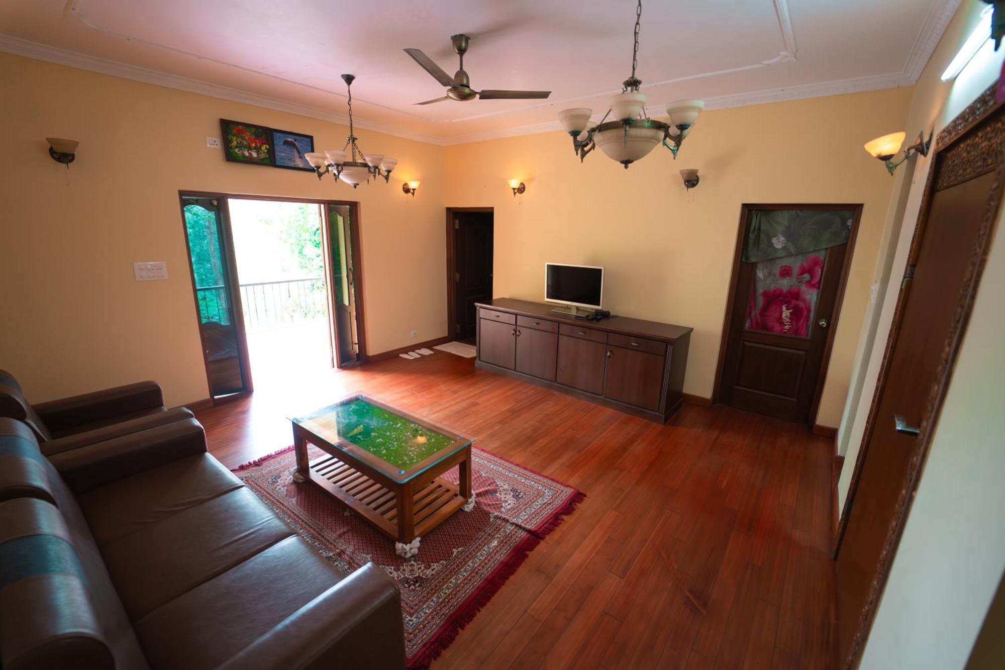 Kingmaker'S Plantation With River Stream Madikeri Buitenkant foto