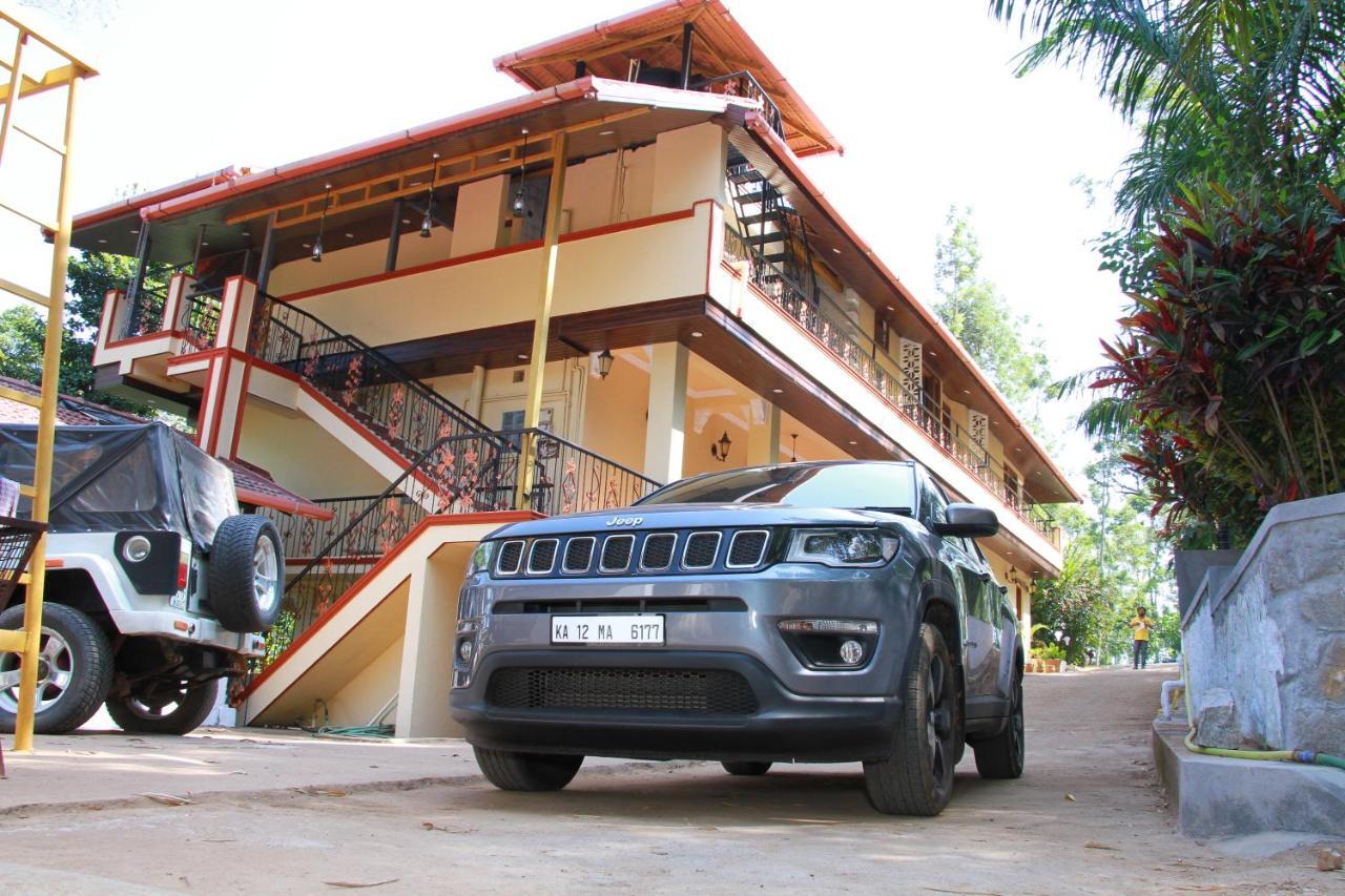 Kingmaker'S Plantation With River Stream Madikeri Buitenkant foto